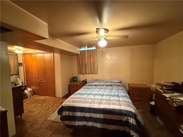 201 Lebanon Manor Dr, West Mifflin, PA 15122 - carpeted bedroom with ceiling fan