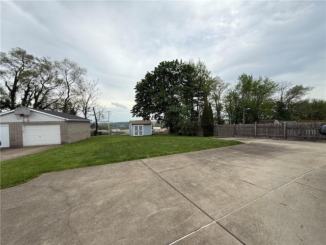 201 Lebanon Manor Dr, West Mifflin, PA 15122 - view of yard with an outbuilding and a detached garage