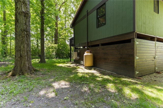 7832 Chase Dr, Shenango-Cra, PA 16134 - view of side of home