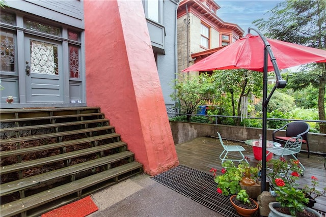 6542 Dalzell Pl, Squirrel Hill, PA 15217 - view of wooden deck