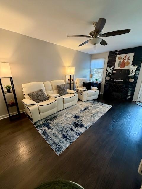 204 Thornberry Cir, Mt Lebanon, PA 15234 - living area featuring dark wood-style floors, a ceiling fan, and baseboards