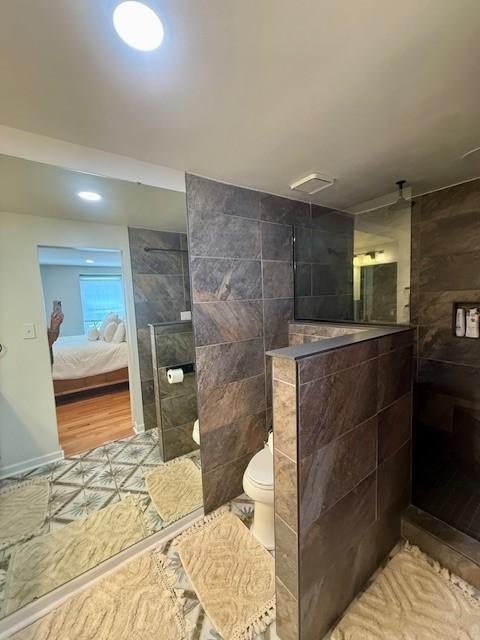 204 Thornberry Cir, Mt Lebanon, PA 15234 - bathroom with connected bathroom, a walk in shower, toilet, tile walls, and recessed lighting