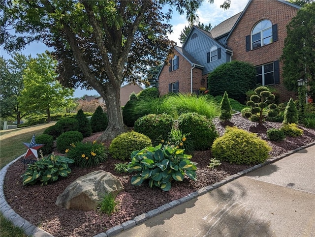 510 Fair Vista Ct, Pine Twp Nal, PA 15090 - view of side of home with brick siding