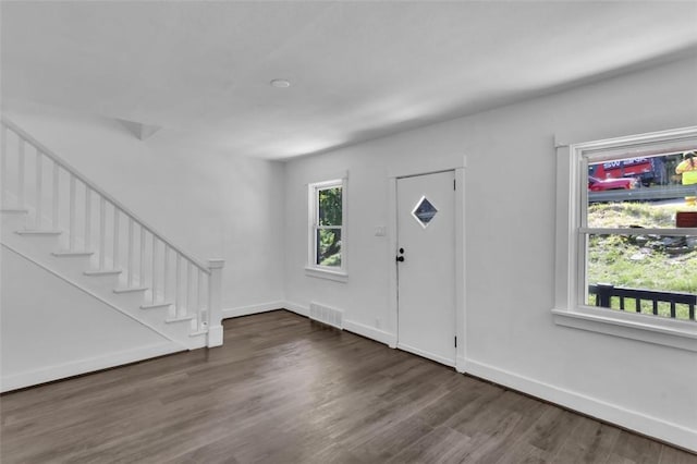 8536 Pershing St, Penn Hills, PA 15235 - entrance foyer with wood finished floors and baseboards