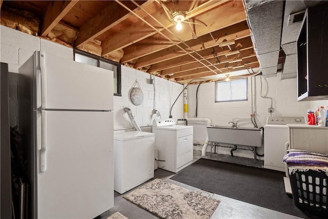 25 Rolling Rd, Cranberry Twp, PA 16066 - washroom with washer and dryer