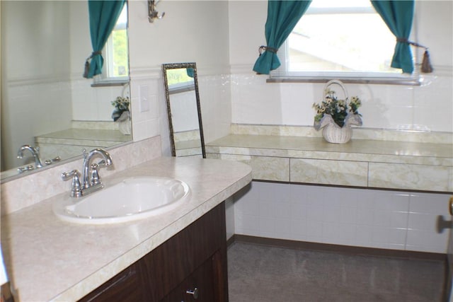 84 Pennsylvania Ave, Monessen, PA 15062 - bathroom featuring vanity