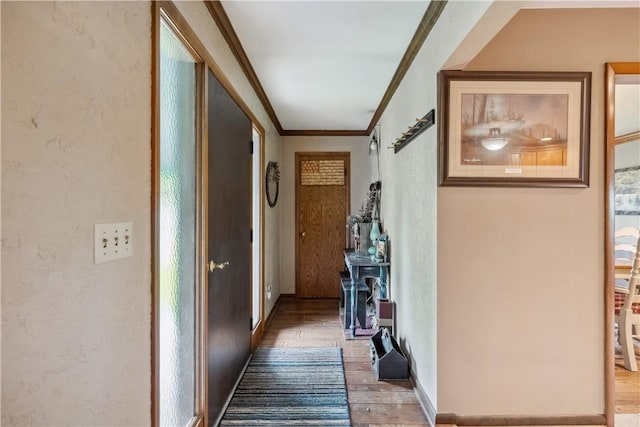 829 Hecla Rd, Mount Pleasant Twp Wml, PA 15666 - corridor featuring crown molding, light wood-style flooring, and a textured wall