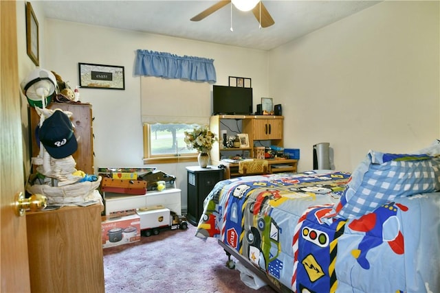 3062 Longview Rd, Hermitage, PA 16148 - bedroom with carpet flooring and a ceiling fan