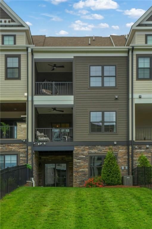 302 Highpointe Dr, Seven Fields Boro, PA 16046 - view of property