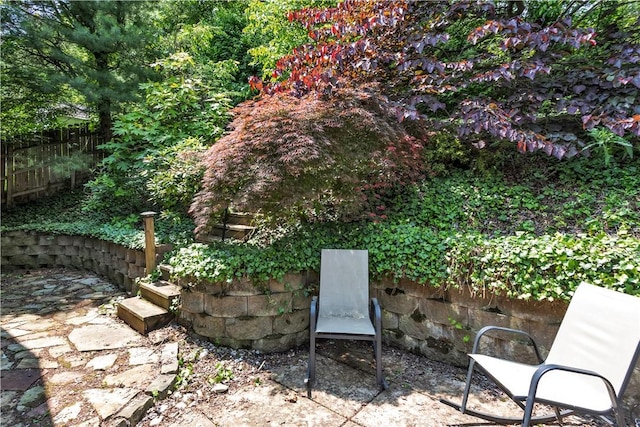 2389 High Oak Dr, Banksville/Westwood, PA 15220 - view of patio / terrace