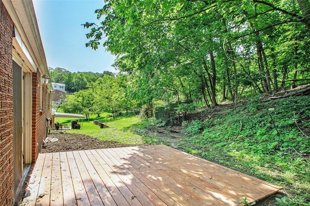 504 N St, Baldwin Boro, PA 15227 - wooden deck featuring a forest view