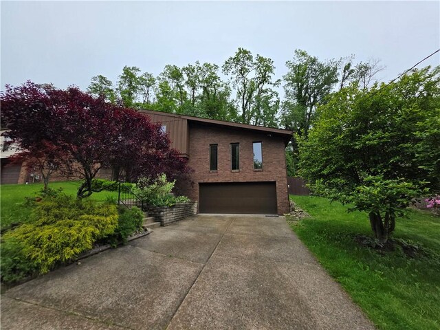 106 Larchwood Dr, Wilkins Twp, PA 15145 - photo 4