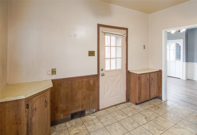 202 Jane St, Mckees Rocks, PA 15136 - doorway to outside with wainscoting