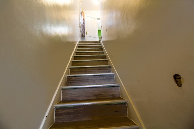 202 Jane St, Mckees Rocks, PA 15136 - view of stairway