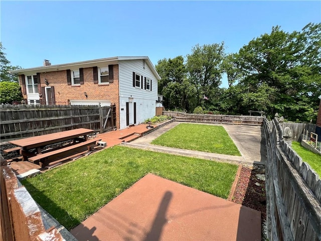 501 Clarendon St, Ohara, PA 15238 - view of yard featuring a patio area
