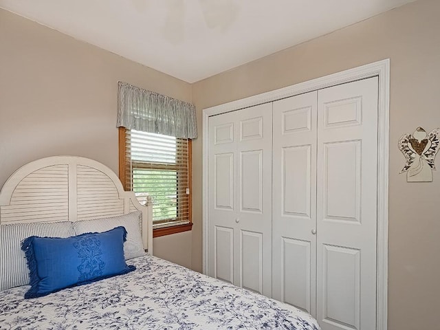 118 Judith Dr, Peters Twp, PA 15367 - bedroom with a closet