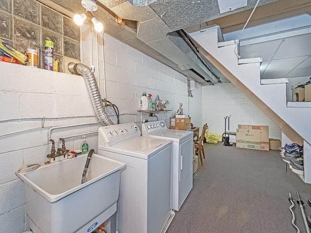 118 Judith Dr, Peters Twp, PA 15367 - washroom featuring washer and dryer and concrete block wall