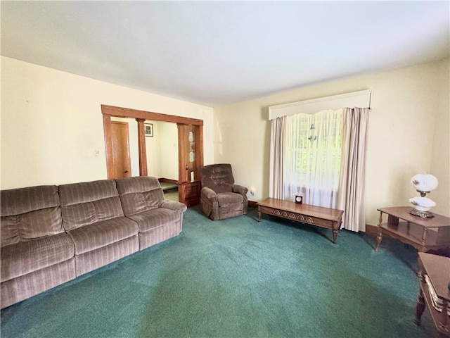 4404 Hollow Rd, Shenango Twp Law, PA 16101 - living area with carpet floors