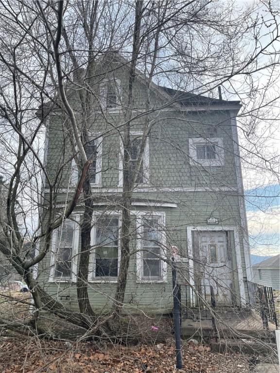 2310 Jenny Lind St, Mckeesport, PA 15132 - photo 1