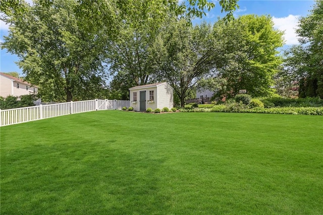117 Bayberry Ln, Cranberry Twp, PA 16066 - view of yard with an outdoor structure