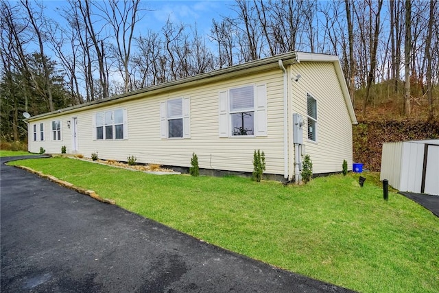 2596 Tilbrook Rd, Monroeville, PA 15146 - view of front of property with a front lawn and an outbuilding