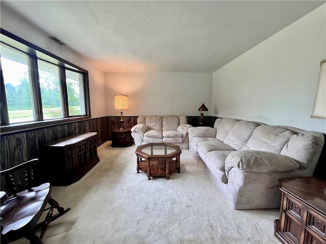 590 N Kings Creek Rd, Pa, PA 15021 - carpeted living room with wainscoting