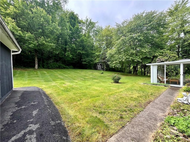 590 N Kings Creek Rd, Pa, PA 15021 - view of grassy yard