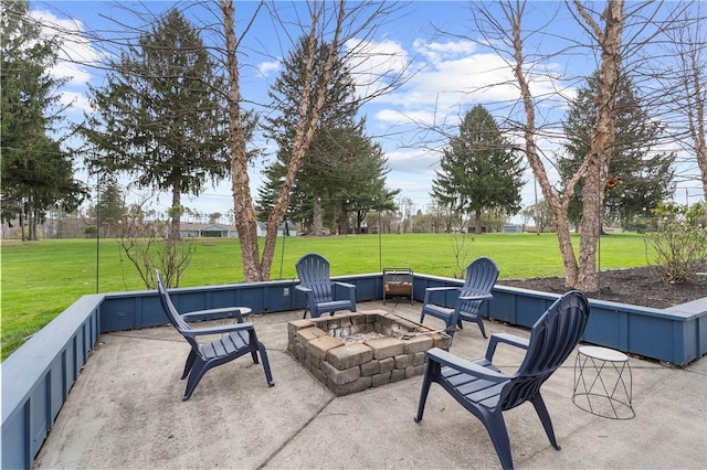 507 Moss Ln, Pymatuning Twp, PA 16125 - view of patio / terrace featuring a fire pit