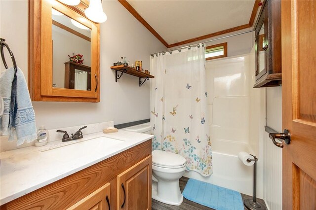 214 Fullingmill Rd, Jefferson Twp Mer, PA 16137 - bathroom featuring crown molding, toilet, vanity, shower / bathtub combination with curtain, and lofted ceiling