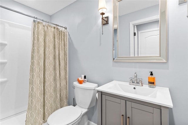 108 General Ct, Jackson Twp But, PA 16063 - bathroom featuring vanity, toilet, and a shower with curtain