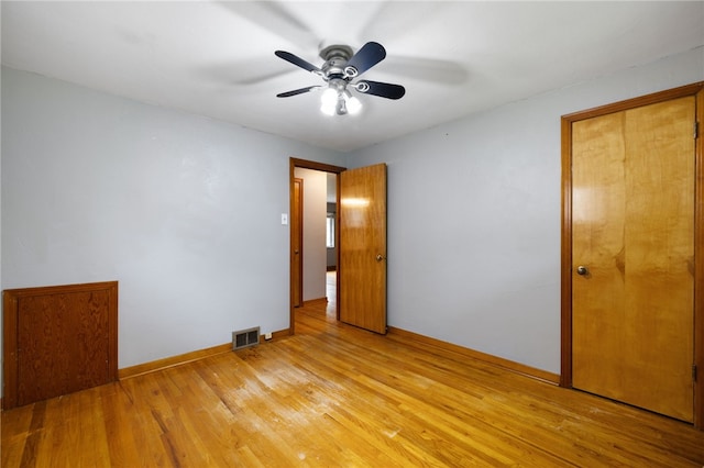 1624 Rockford Ave, Brookline, PA 15226 - unfurnished bedroom featuring light wood finished floors, baseboards, and ceiling fan