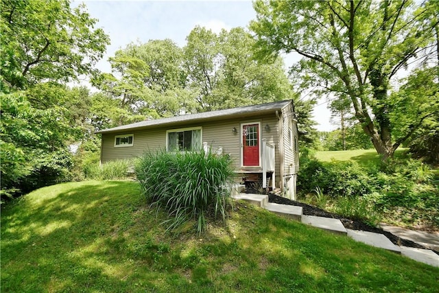 2579 Wickline, Hampton, PA 15044 - view of front of home with a front yard