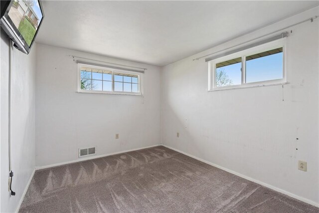 124 Wyndfield Dr, East Huntingdon, PA 15666 - carpeted spare room with baseboards