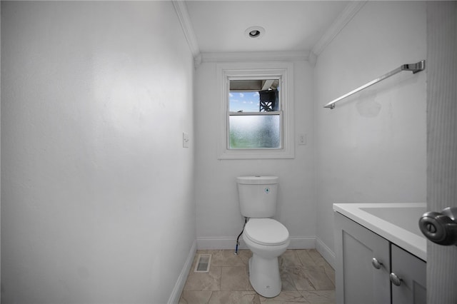 815 W Main St, Carnegie, PA 15106 - half bath featuring toilet, ornamental molding, vanity, and baseboards