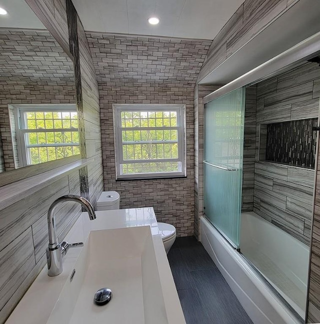 851 Kennebec St, Greenfield, PA 15217 - full bathroom featuring toilet, a sink, combined bath / shower with glass door, and recessed lighting