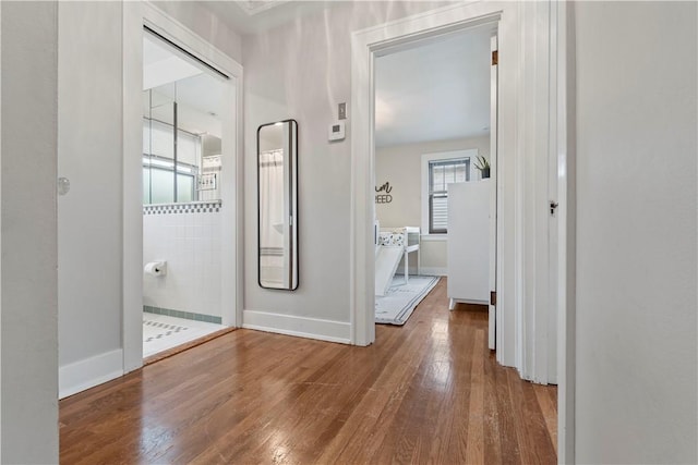503 6th St, Oakmont, PA 15139 - hall featuring wood-type flooring and baseboards