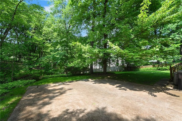 662 Huntington Dr, Cranberry Twp, PA 16066 - view of yard