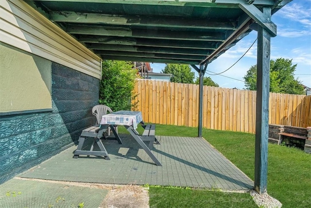 306 Meadow Ave, Charleroi Boro, PA 15022 - view of patio