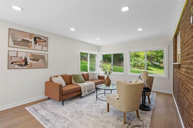 507 Edgehill Dr, Richland, PA 15044 - living area with wood finished floors, recessed lighting, and baseboards