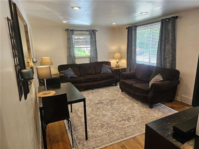 1099 Vine St, Coraopolis, PA 15108 - living area featuring wood finished floors, plenty of natural light, recessed lighting, and baseboards