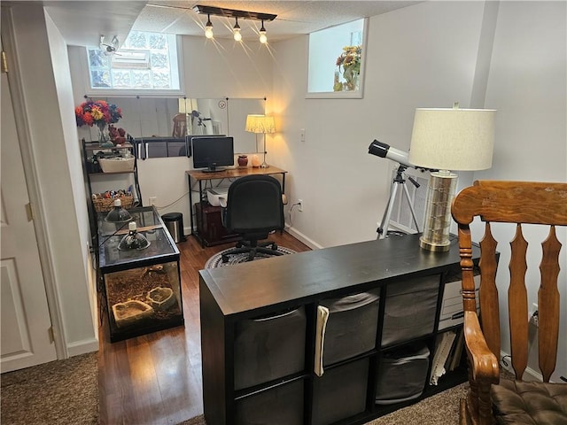 1099 Vine St, Coraopolis, PA 15108 - office area with wood finished floors and baseboards