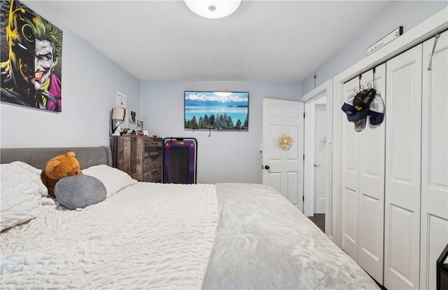 155 Pride Dr, Rostraver, PA 15012 - bedroom with a closet