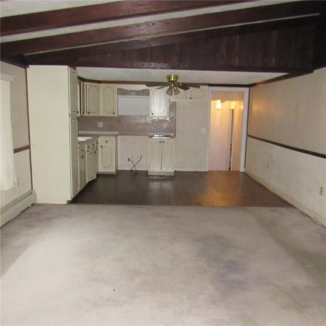 313 Dalton Run Rd, Conemaugh Twp Som, PA 15905 - garage featuring a baseboard radiator and a ceiling fan