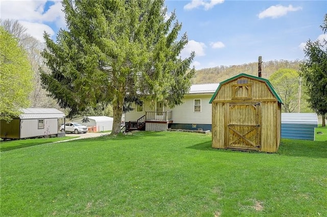 952 Seybertown Rd, Perry Twp, PA 16041 - view of green lawn