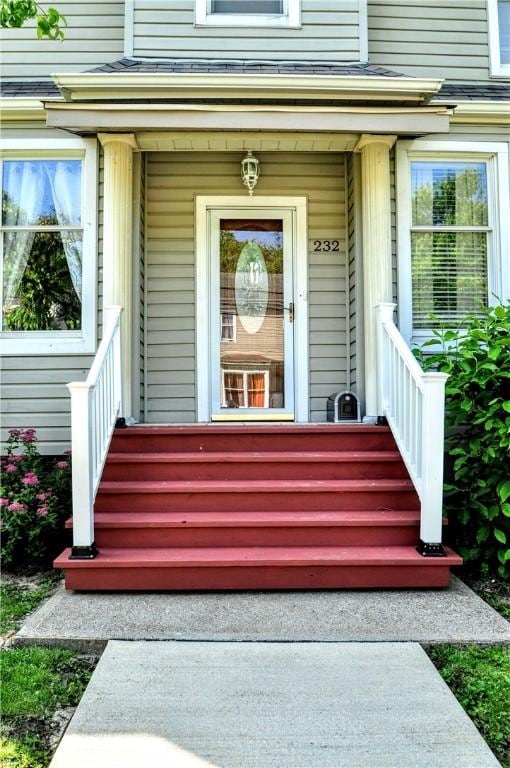 232 Center Ave, Elizabeth Twp/Boro, PA 15037 - property entrance with covered porch