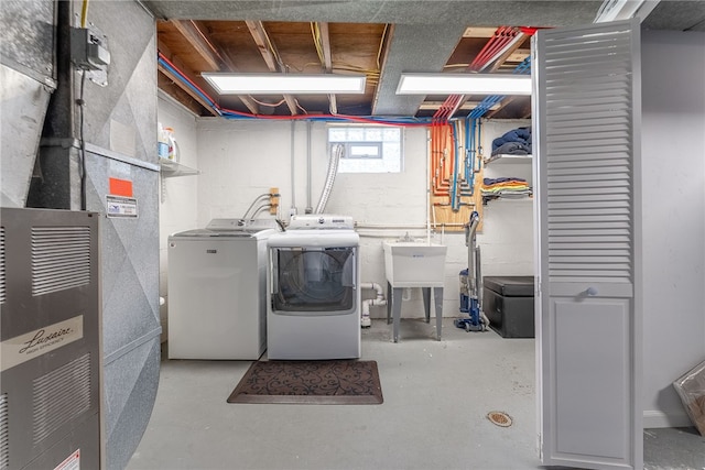 1368 Berryman Ave, South Park, PA 15129 - washroom featuring washing machine and dryer