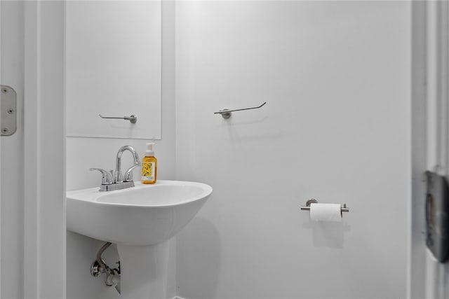 1368 Berryman Ave, South Park, PA 15129 - view of bathroom
