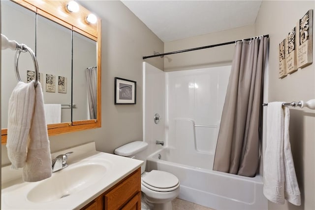 3028 Wachter Ave, Lower Burrell, PA 15068 - bathroom featuring vanity, toilet, and shower / tub combo