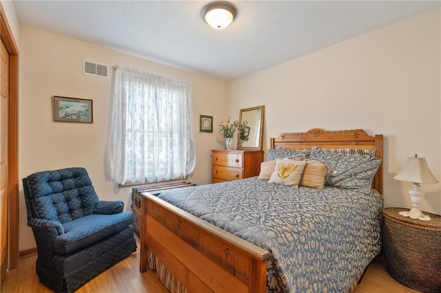 3028 Wachter Ave, Lower Burrell, PA 15068 - bedroom featuring wood finished floors