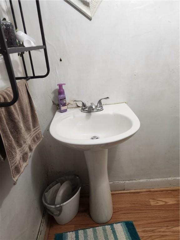 595 N Richhill St, Waynsbrg/Frankln Twp, PA 15370 - bathroom with wood finished floors and a sink